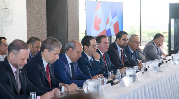Ministro de Administración Pública presenta a Cabo Rojo como oportunidad de inversión, en la Semana Dominicana en Canadá