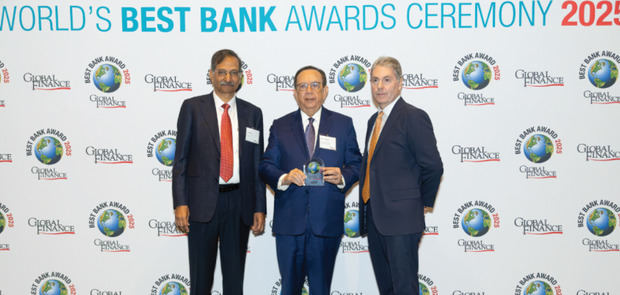 Valdez Albizu obtiene por tercera vez el reconocimiento entre los mejores gobernadores de bancos centrales del mundo