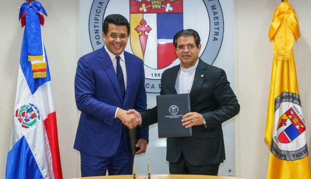 MITUR y PUCMM sellan alianza estratégica para impulsar el turismo.