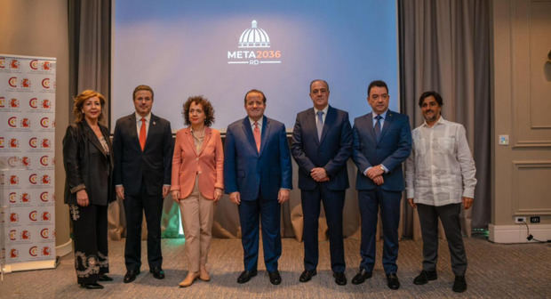 Ministro Paliza destaca aumentos salariales históricos, avances en transparencia y fortaleza de la relación España–RD.