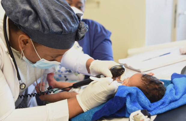 Salud Pública asegura se reducen las mortalidades infantil y neonatal en 2025