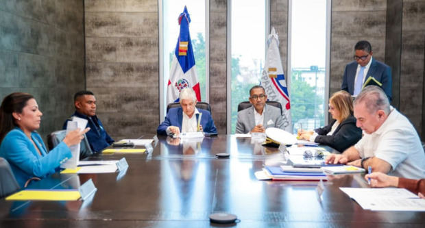 RD activa plan de manejo de pasajeros en aeropuertos por alta demanda.