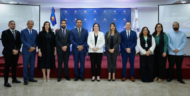 Hacienda y Economía lideran jornada de sensibilización para prevenir el lavado de activos en casinos 