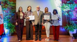 Promipyme otorga RD 125 millones en créditos a 525 emprendedores del Distrito Nacional