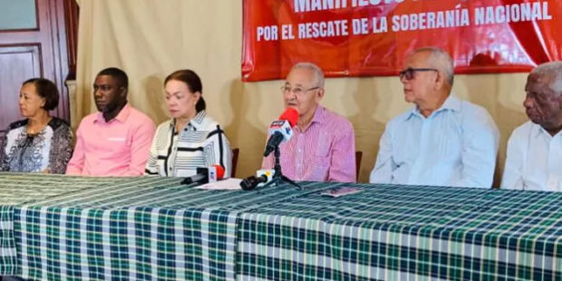 Izquierdistas llaman a protestar el miércoles contra acuerdo entre el Gobierno y EE.UU.