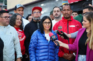 Delcy Rodríguez decreta siete días de duelo en honor a los "mártires" que defendieron a Maduro