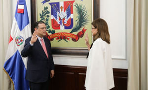 Raquel Peña deja juramentado a Eduardo Sanz Lovatón como ministro de Industria, Comercio y Mipymes