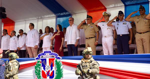 Presidente Abinader lidera desfile en honor al 213.º aniversario de Juan Pablo Duarte