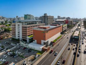 Banco BHD lanza contratos bancarios en formato audible para personas con discapacidad visual