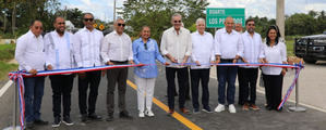 Abinader inaugura la carretera que comunica Villa Riva con la Autopista del Nordeste