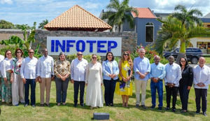 La presidenta de Islas Baleares ve "clave" la formación para el éxito turístico