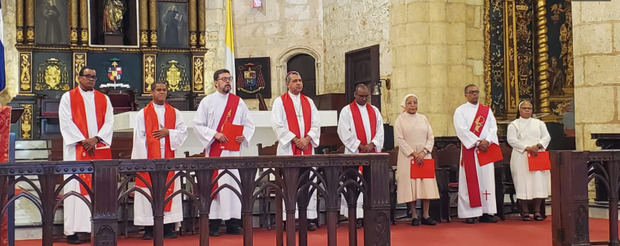 Religiosos que participaron en el Sermón de las Siete Palabras 2026