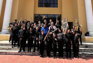 Escuela Libre de Villa Trina, ganadores del tercer lugar del Festi-Band