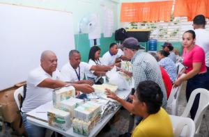 700 adultos mayores celebran acceso a servicios y derechos en Sánchez Ramírez
