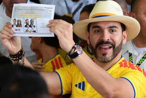 Ultraderechista De la Espriella gana la Presidencia de Colombia, según conteo preliminar