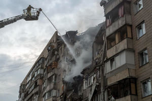 Sube a 21 el número de muertos en el ataque ruso a Kiev y su localidad cercana de Vishneve