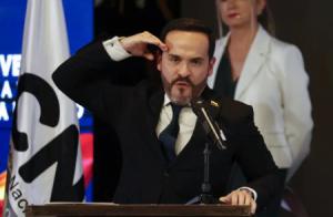 De la Espriella asegura que su investidura será en un batallón pese a oposición de Petro