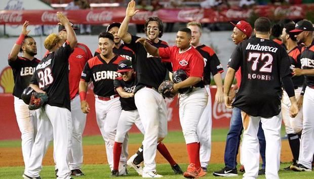 Los Leones apagan a las Estrellas en el béisbol dominicano
 