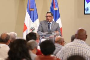 Azuanos piden a Maldonado apoyo para construir extensión de la UASD 