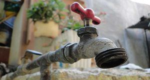 Colapso de 10 acueductos mantiene a 247,791 usuarios sin suministro de agua