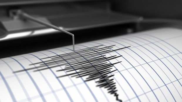 Terremoto de magnitud 6,9 sacude centro de Indonesia.