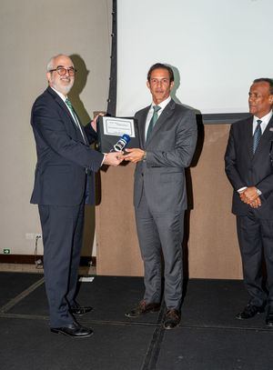 George Santoni Recio, Dr. José Maldonado Stark y Dr. Román Medina Diplan.