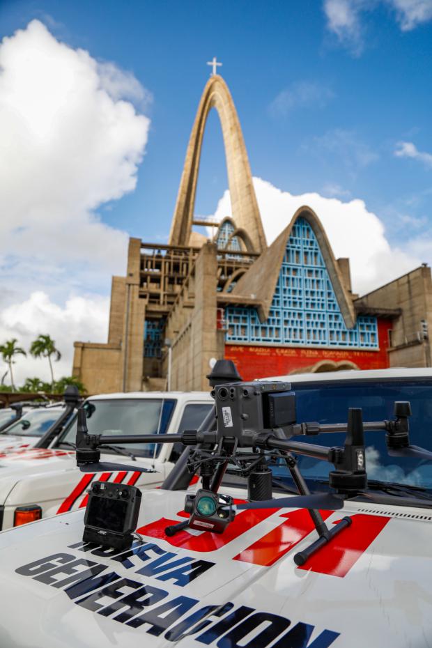 Tecnología de drones y videovigilancia del 911 en operativo Virgen de la Altagracia 2025