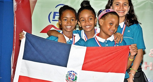 RD consigue tres oros por equipo en campeonato del Caribe tenis de mesa
