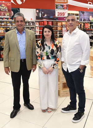 Tony Sánchez, María Rojas y Guillermo Rodríguez.