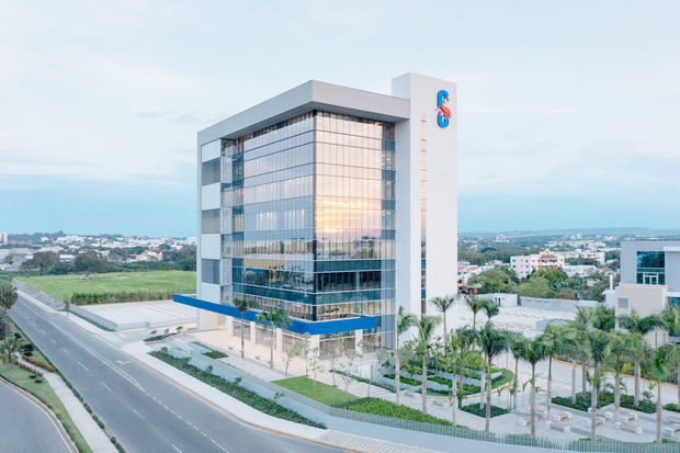 Torre Corporativa de la Asociación Cibao de Ahorros y Préstamos, ACAP.