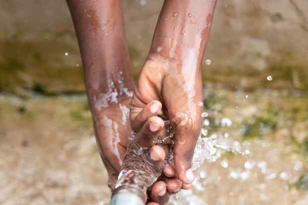 Cambio climático y escasez de agua.