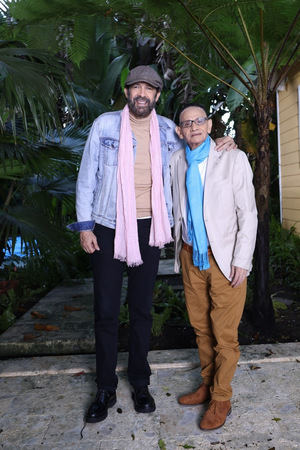 Luis Segura y Juan Luis Guerra se sienten muy emocionados y bendecidos por la oportunidad de poder unir sus voces para brindarle a su público una canción cargada de grandes emociones y vibraciones positivas.