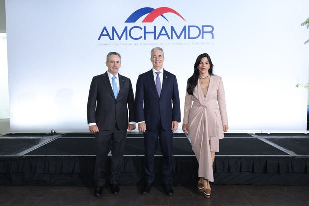 Presidente ejecutivo del Grupo Popular llama a construir un país más competitivo, sostenible y con visión de futuro