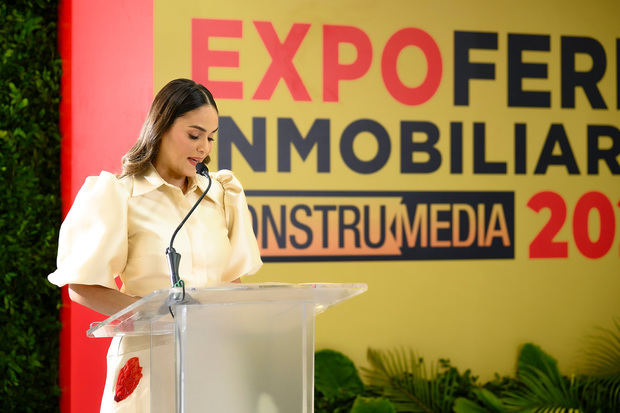 Sadery Abreu, CEO Construmedia, durante su discurso