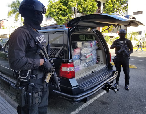 Decomisan presumible cocaí­na tras un tiroteo en Puerto Multimodal Caucedo.