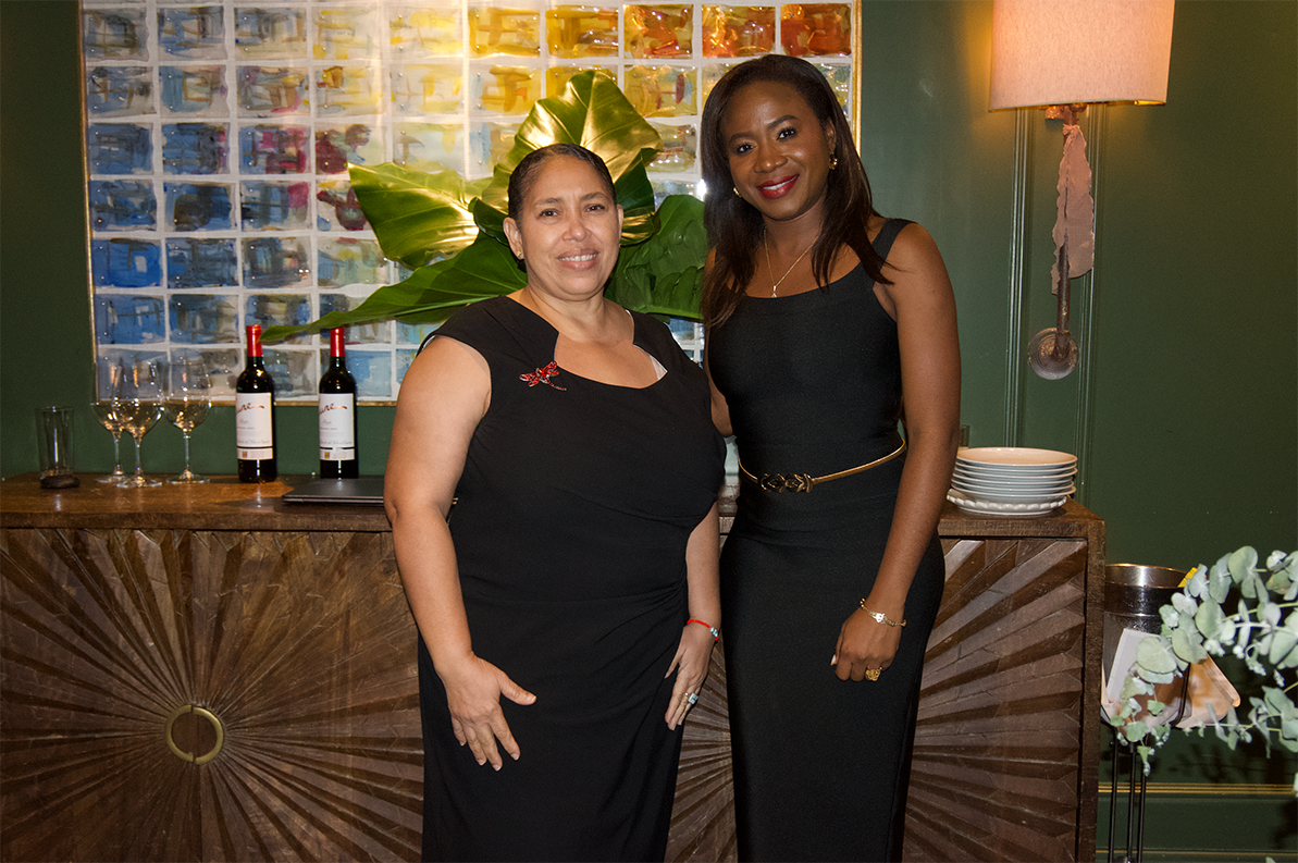 Nelsy Perez y Cindhy Charles.