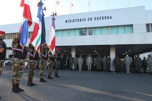 Ministerio de Defensa realiza izada de bandera y ceremonial en homenaje a Juan Pablo Duarte y Díez