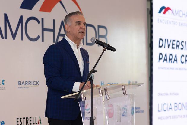  Juan Velázquez, miembro del Consejo de Directores de AMCHAMDR.