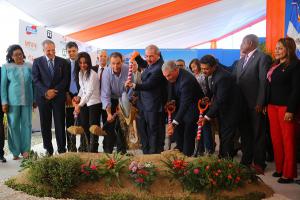 Danilo Medina da primer palazo inicio Terminal Interurbana Autobuses del Cibao