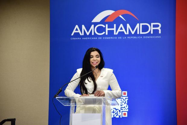 Yeni Berenice Reynoso.