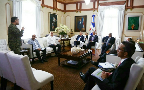 Medina reunido con la comisión