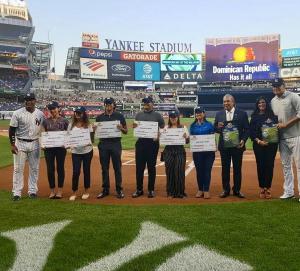 Dominicanos celebran su día en el Yankee Stadium