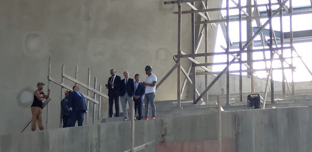 Presidente Danilo Medina supervisión de la construccion   Santuario Santo Cristo de los Milagros.