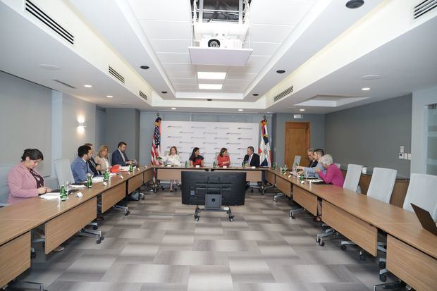 Reunión de la Cámara Americana de Comercio de la República Dominicana.