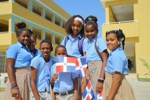 Danilo entrega nueva escuela en San Pedro de Macoris