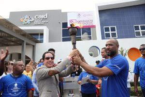 En Santiago y La Vega reciben la Antorcha del Invitacional Mundial de Tenis