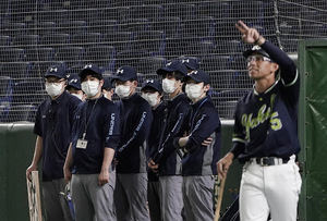 Aplazan inicio de béisbol en Japón por el coronavirus