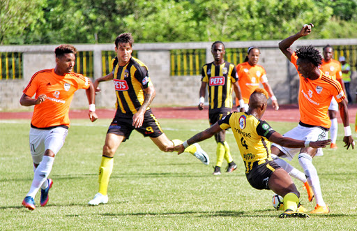 Imagen de archivo de jugadores de los equipos Cibao FC y Moca FC, en torneo de apertura LDF 2019.