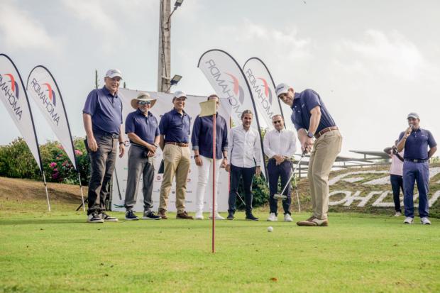 Juan J. Cestero y Fabio Balbuena ganadores del torneo de golf norte 2024 de AMCHAMDR