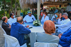 Realizan encuentro desayuno en conmemoración del 84º aniversario del natalicio de José Francisco Peña Gómez